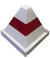 Pyramide rot/weiß - Speditionslieferung